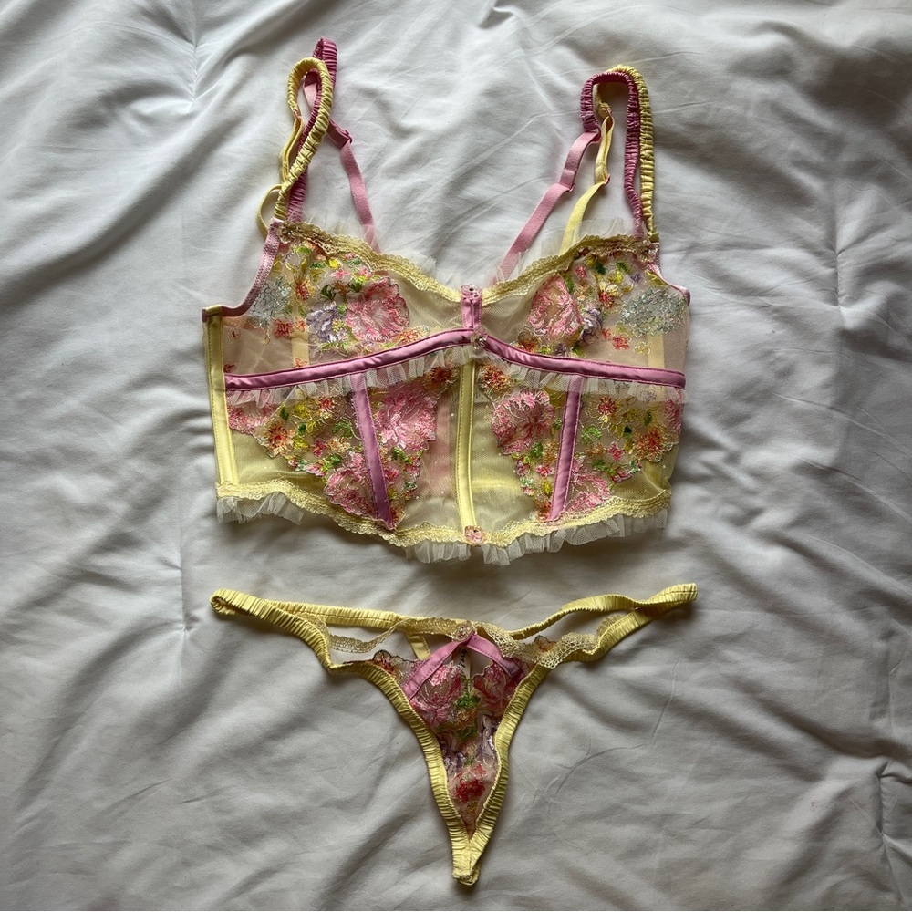 For Love & Lemons Floral Frenzy Pastel Yellow Bustier + Thong Lingerie Set (S)